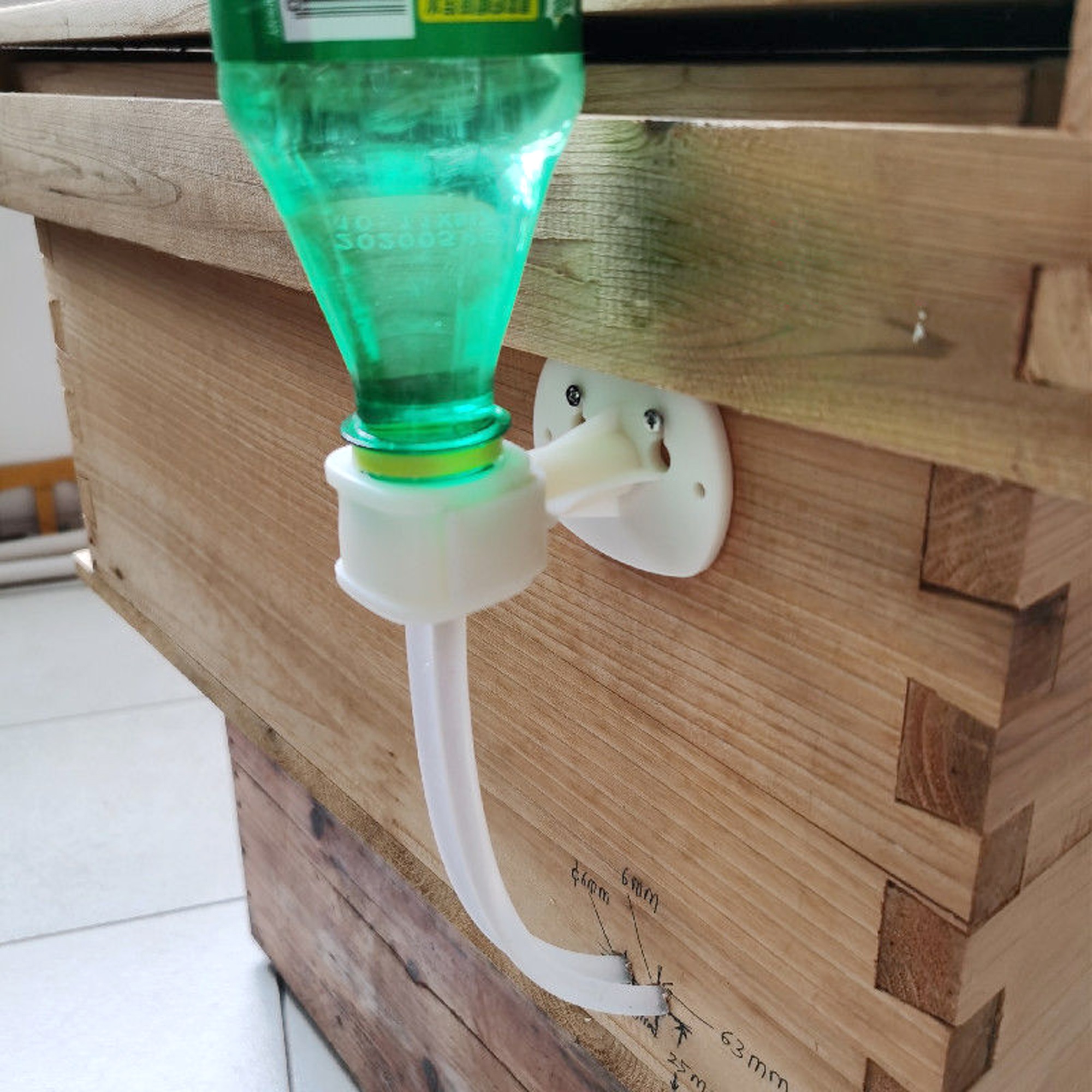 2Pcs Automatic Feeding Drinker - Begonia Rex review and price